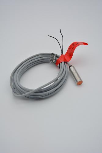 IF5888 Induktiver Sensor IF5888 Induktiver Sensor
